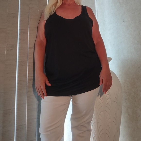 🟢 Ladies top - Picture 3 of 5